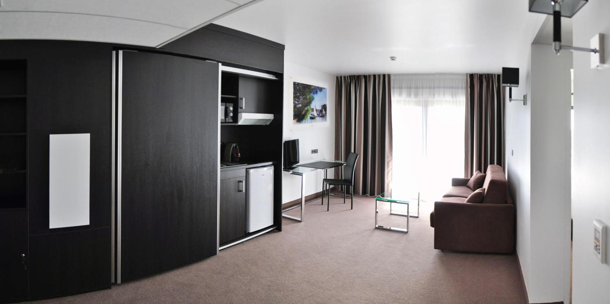 Golden Tulip Pornic Suites- Appart Hotel Pokoj fotografie