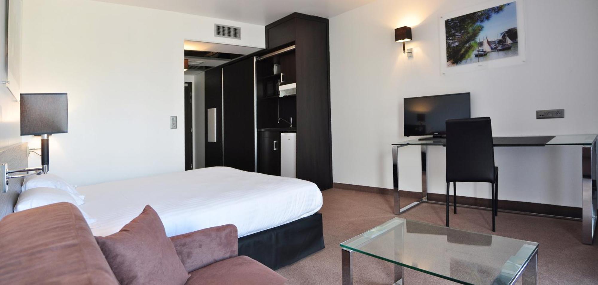 Golden Tulip Pornic Suites- Appart Hotel Pokoj fotografie